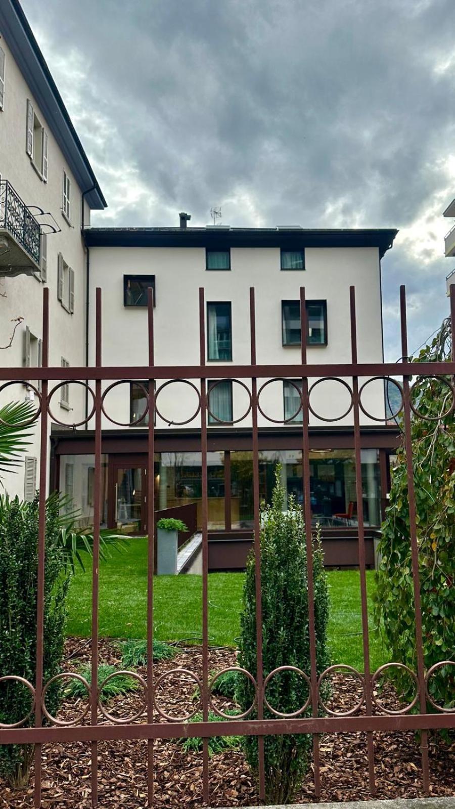 Terra Hotel Boutique Тирано Экстерьер фото
