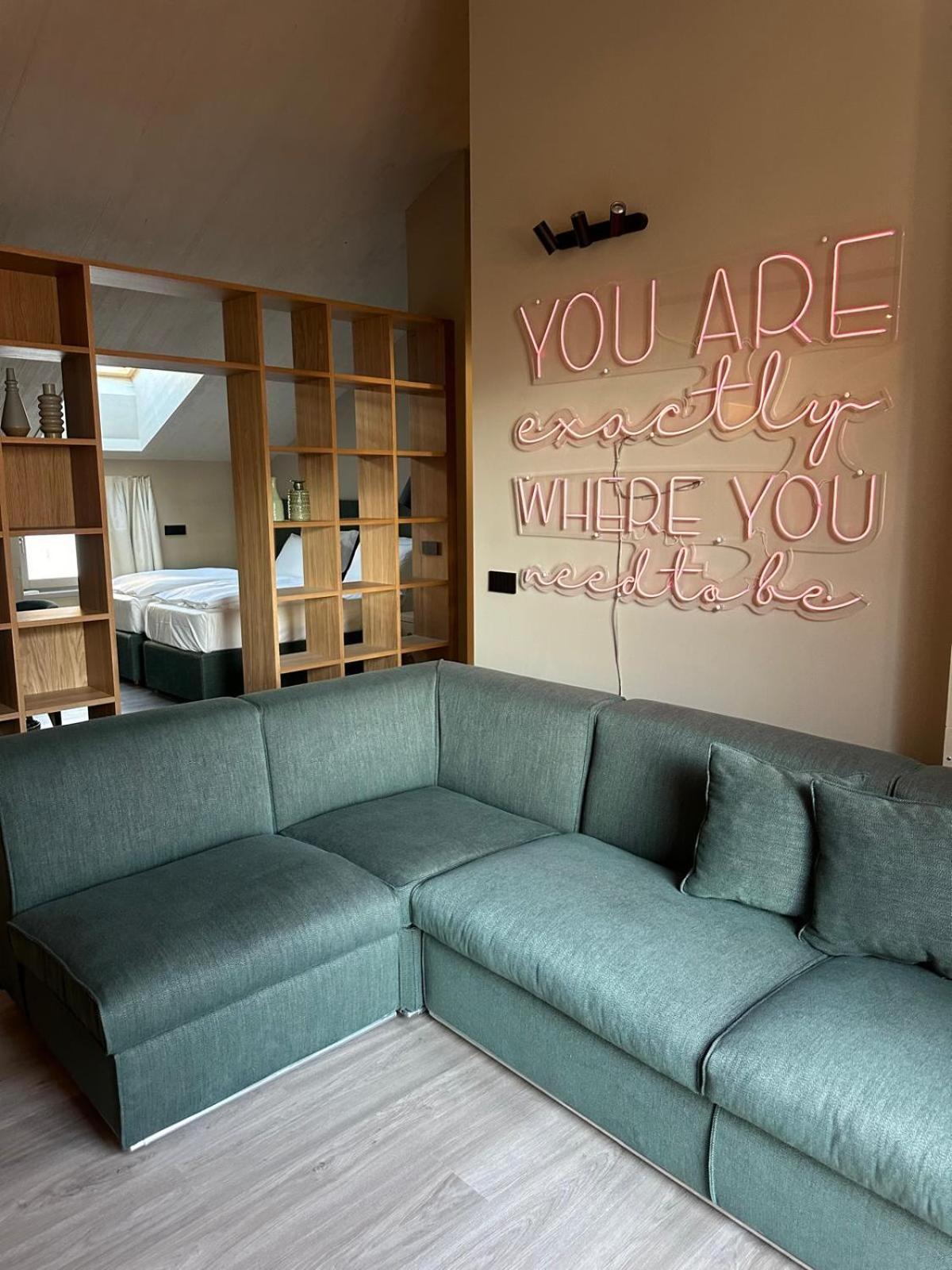 Terra Hotel Boutique Тирано Экстерьер фото